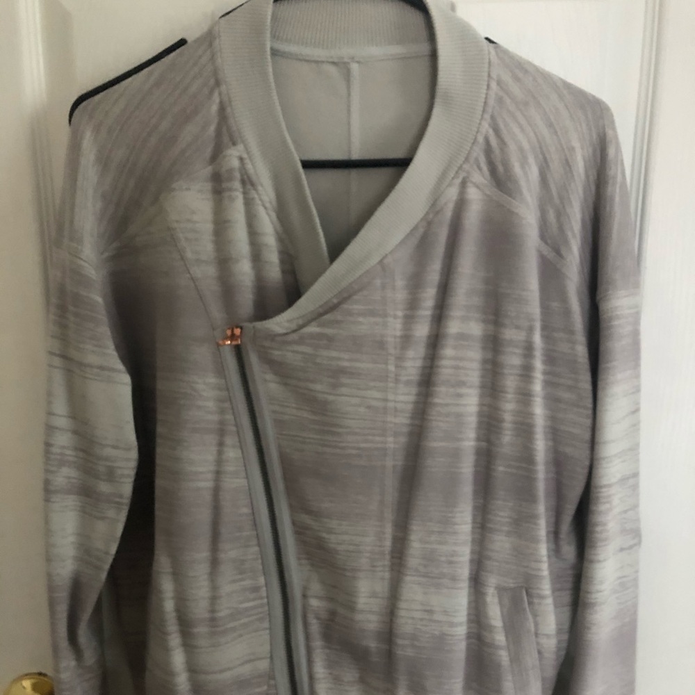 Lululemon wrap - Picture 2 of 4